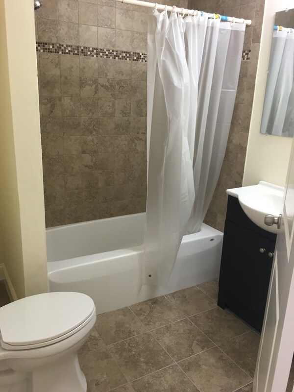 Building Photo - 785 Broadway St