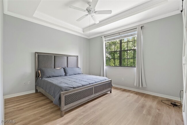 Building Photo - 14617 Sutherland Ave