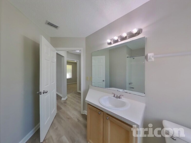 Building Photo - 2024 Farm Way