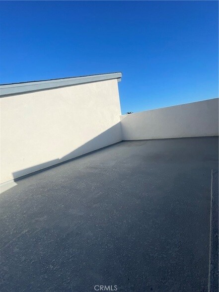 Building Photo - 610 Dawson Ave