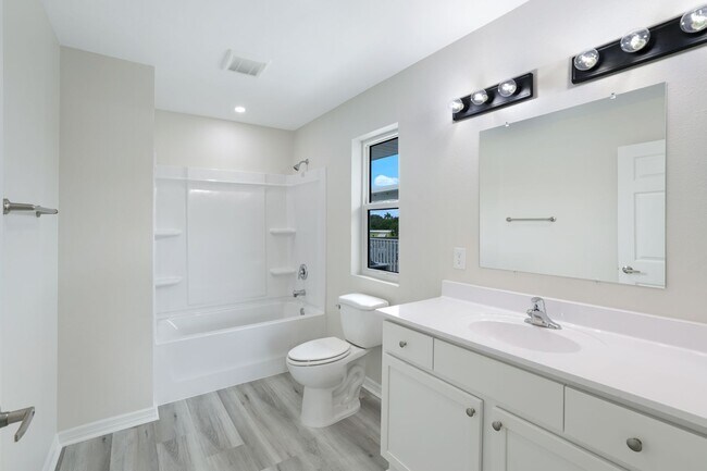 Building Photo - Goodland