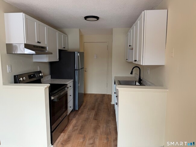 Building Photo - 45 Jefferson Rd