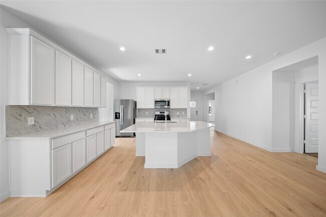 Building Photo - 3819 Pierce Pl Ln