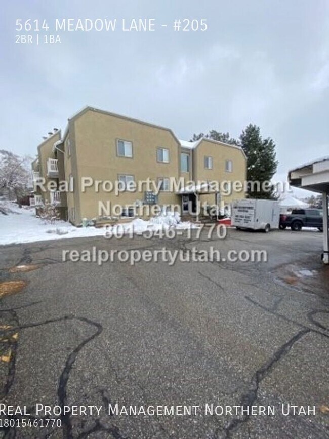 Building Photo - 5614 Meadow Ln