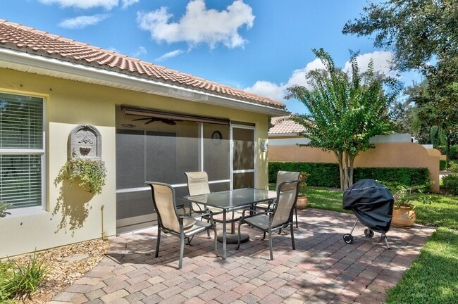 Building Photo - 4969 Corsica Square