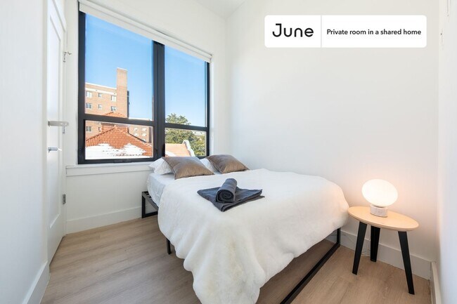 Building Photo - 2147 P St NW