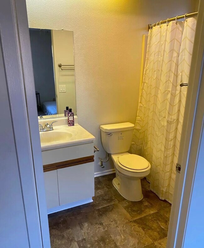 Building Photo - 1810 Federal Ave