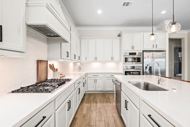 Building Photo - 2335 Pale Star Dr