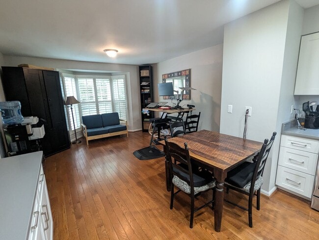 Building Photo - Nature Lover’s Dream! Beautiful 3-Bedroom ...
