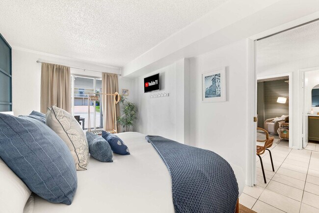 Building Photo - 108 Zamora St