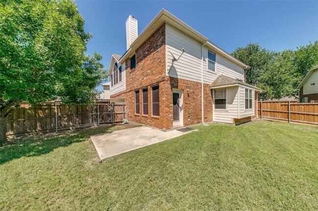 Building Photo - 9121 Portage Ln