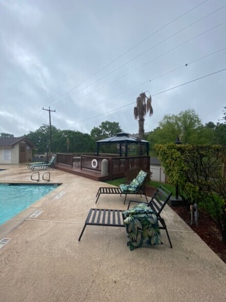Pool - 4107 Medical Dr