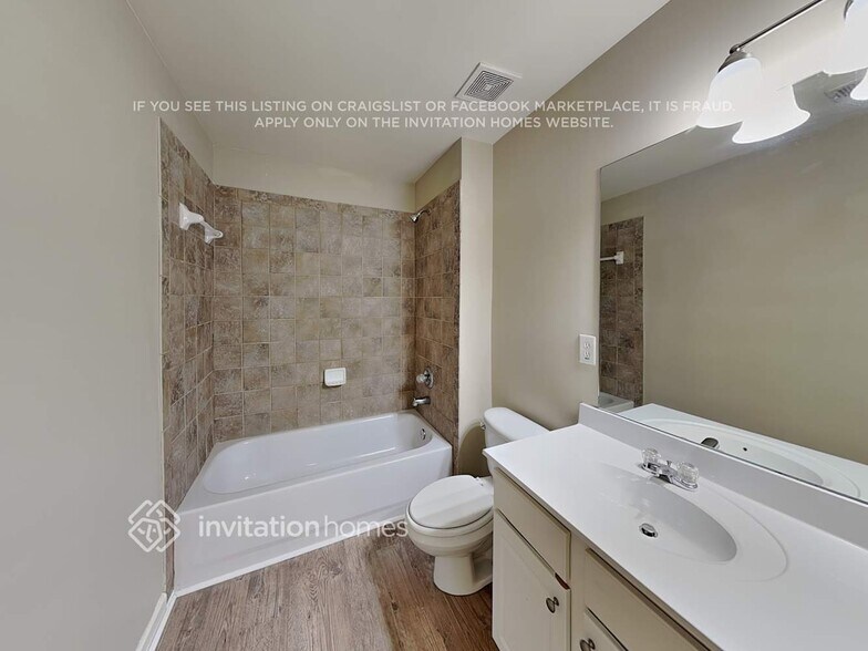 Building Photo - 2096 Somerset Pl SE