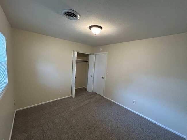 Building Photo - 3BR/2BA Single Family Home with Large Backyard in Winter Park!