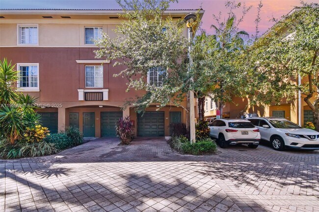 Primary Photo - 2945 NE 185th St