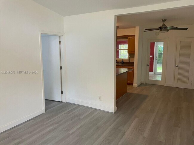 Building Photo - 1612 NE 110th Terrace
