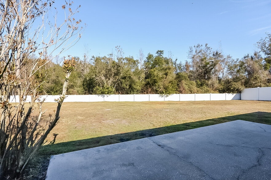 Building Photo - 29613 Morningmist Dr