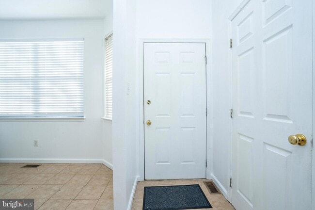 Building Photo - 1603 Blossom Cir