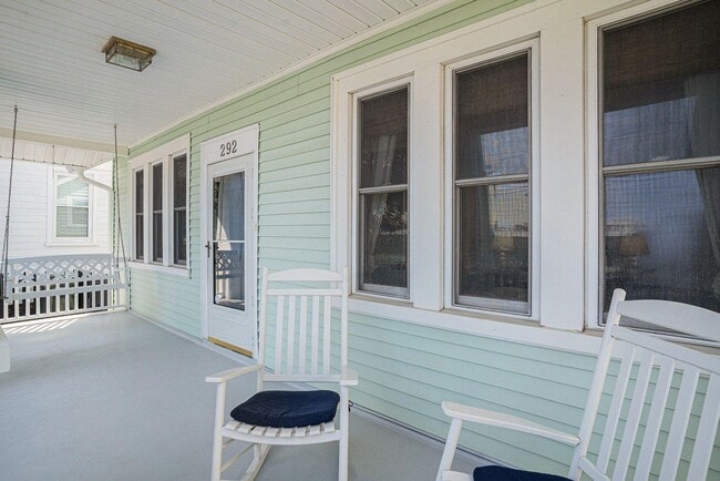 Building Photo - 292 Congress St