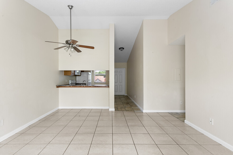 Building Photo - 11492 NW 45th St