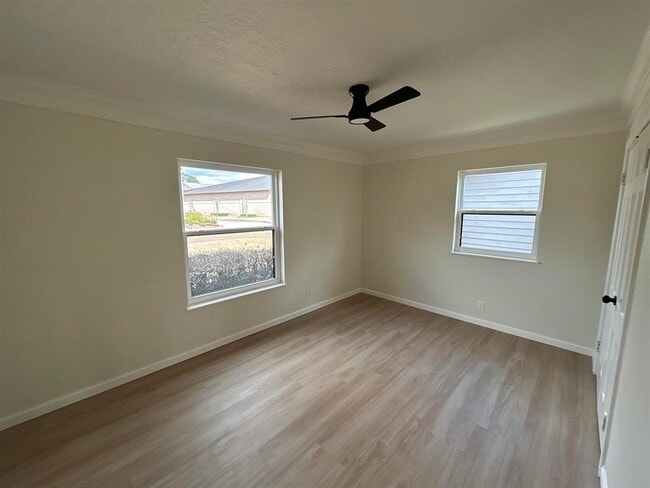 Building Photo - 6275 Westgate Dr