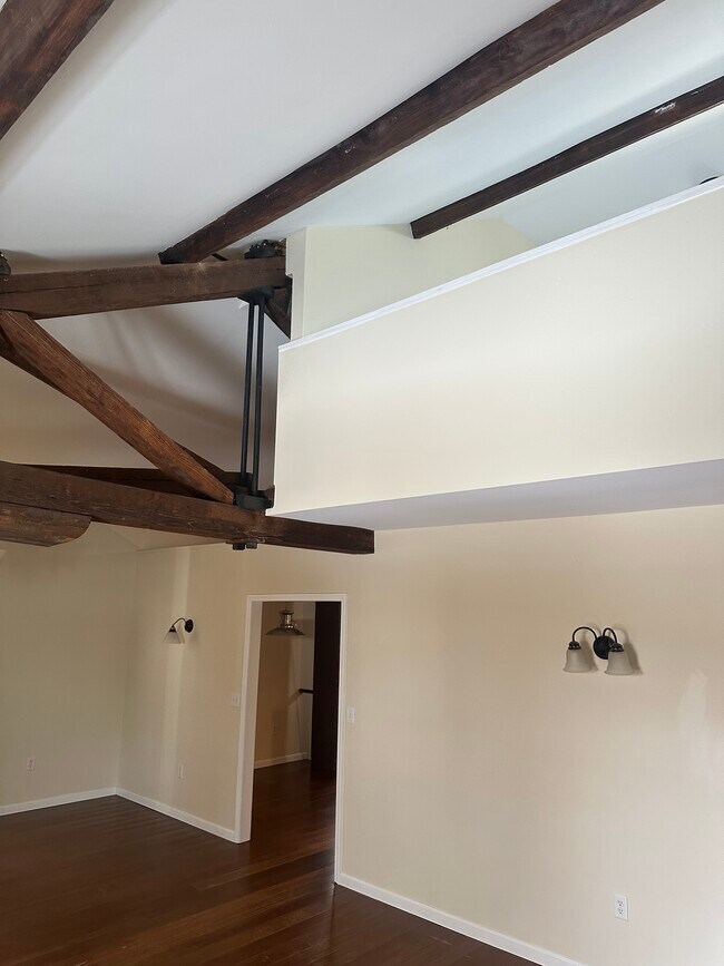 Building Photo - 44 Broadway