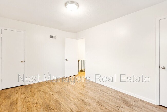 Building Photo - 816 Pilot Ave