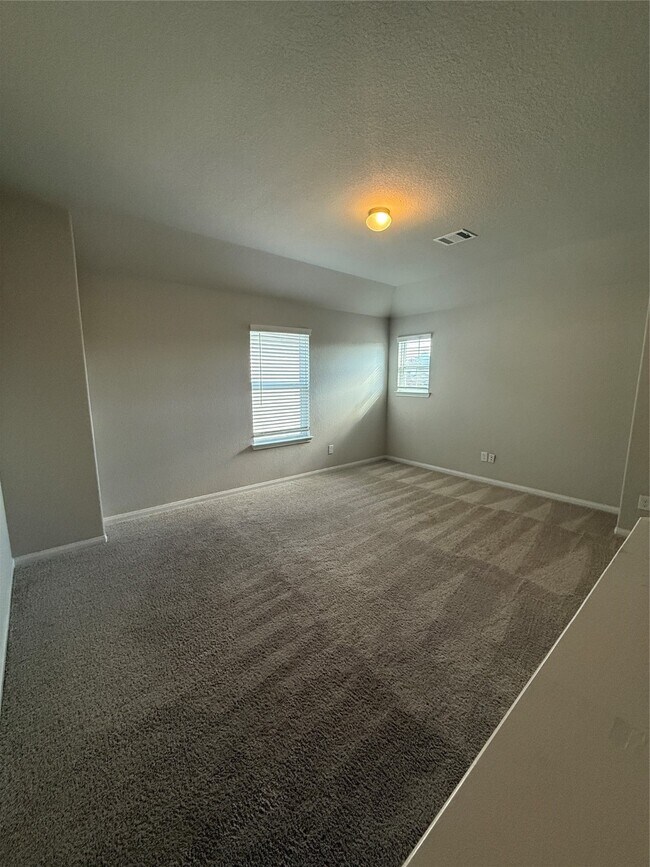 Building Photo - 7527 Merrylands Dr