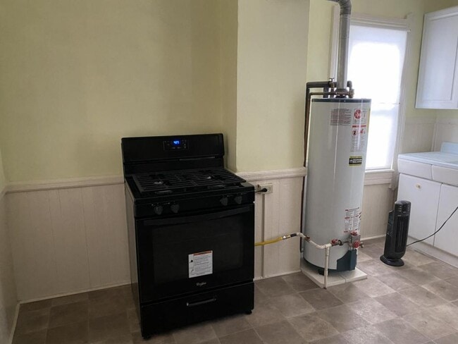 Building Photo - 1380 East 43rd Street #Down