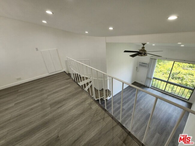 Building Photo - 1440 Veteran Ave