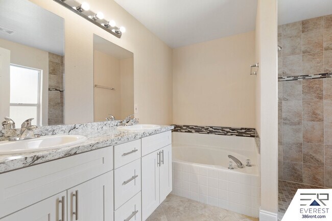 Building Photo - 9 Prince Kaarel Ln