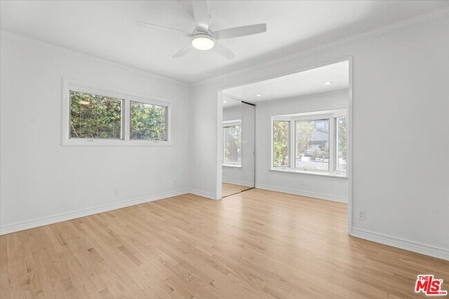 Building Photo - 13207 Lake St