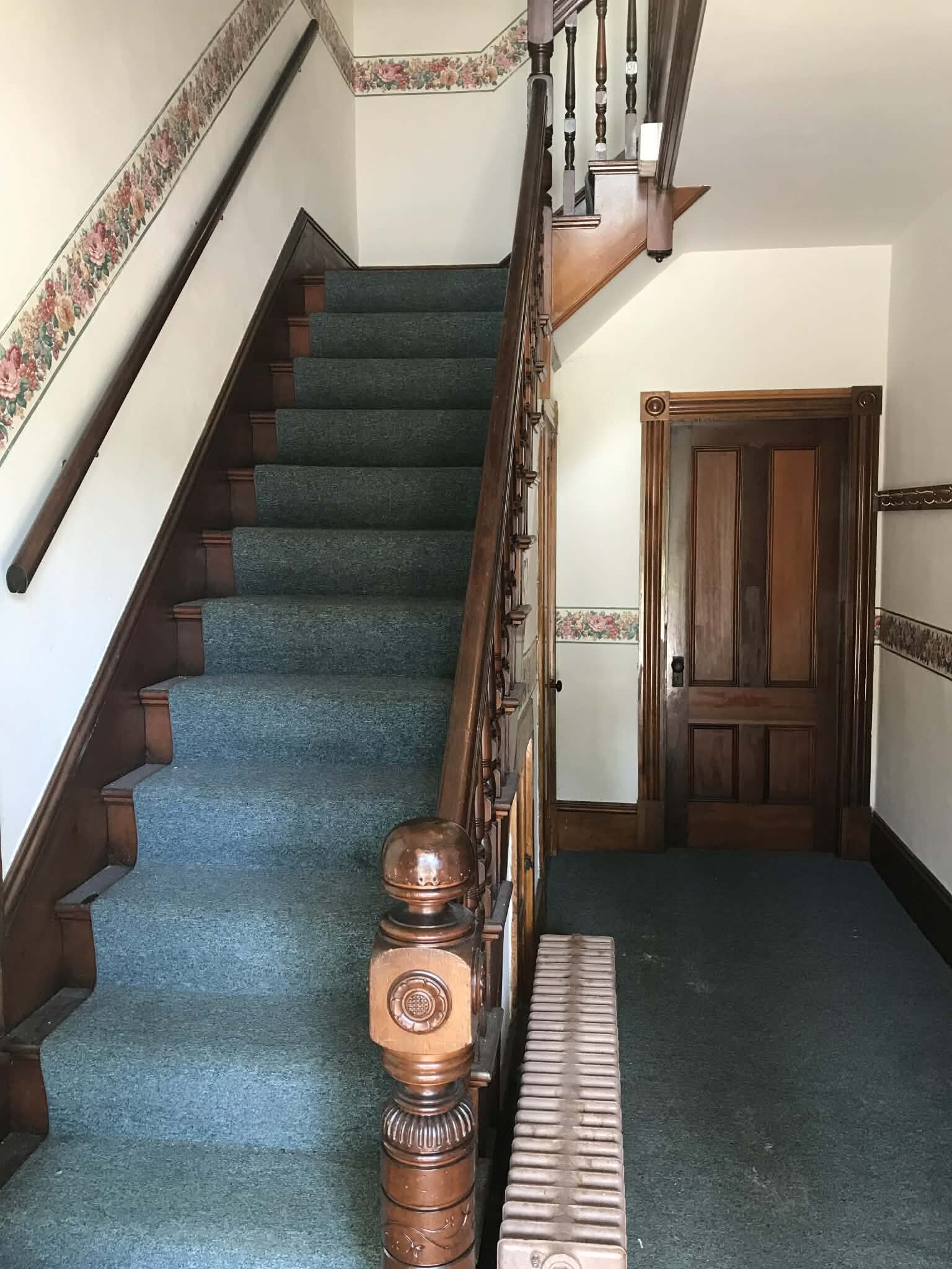 Building Photo - 502 Main St