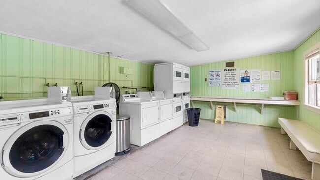 Laundryroom - 68 Preston St