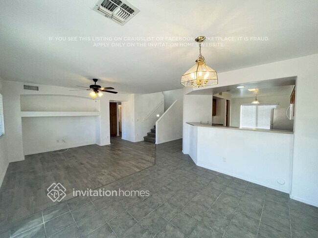 Building Photo - 13842 W Keim Dr