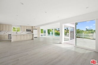 Building Photo - 7124 Gateshead Way