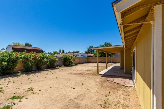 Building Photo - 3 bed, 3 bath Mesa home