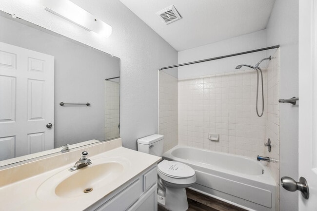 Building Photo - 455 S Mesa Dr