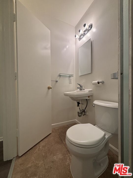 Building Photo - 1807 Taft Ave