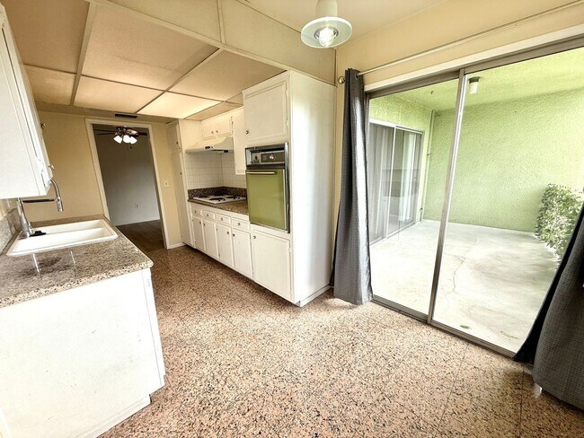 Building Photo - 1301 S Atlantic Blvd