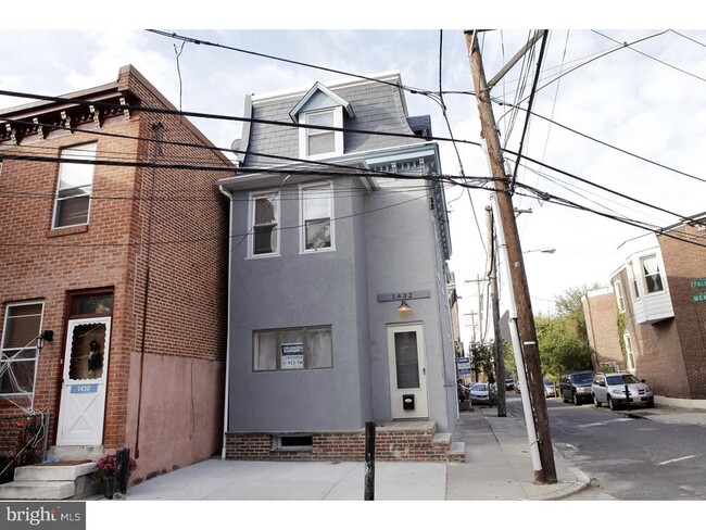 Primary Photo - 1432 E Palmer St