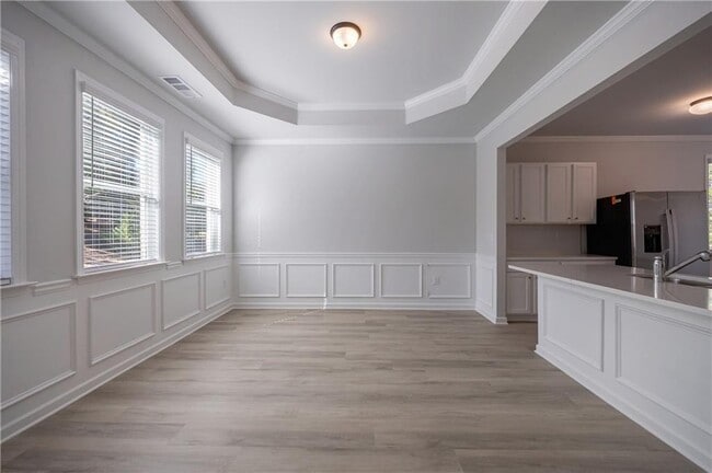 Building Photo - 853 Crossroads Ct