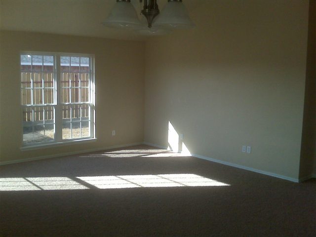 Building Photo - 205 Glover Cir