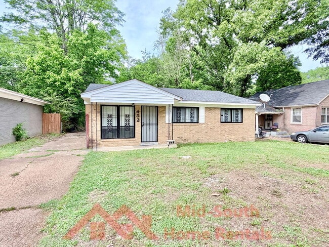 Building Photo - 452 Delta Rd