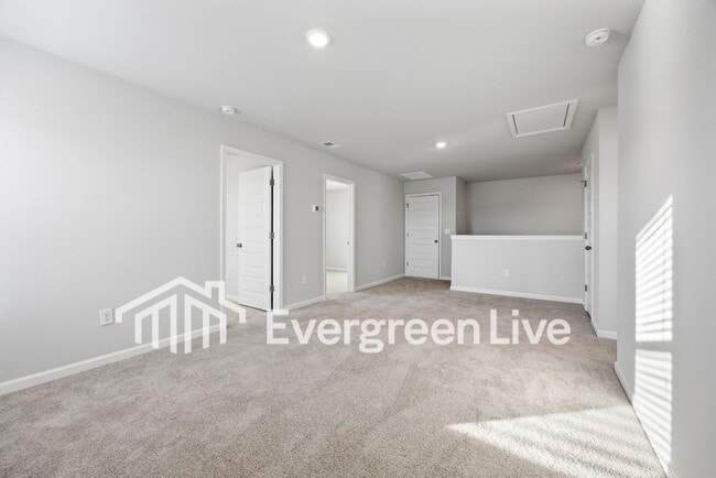 Building Photo - 1306 Willow Oaks Wy