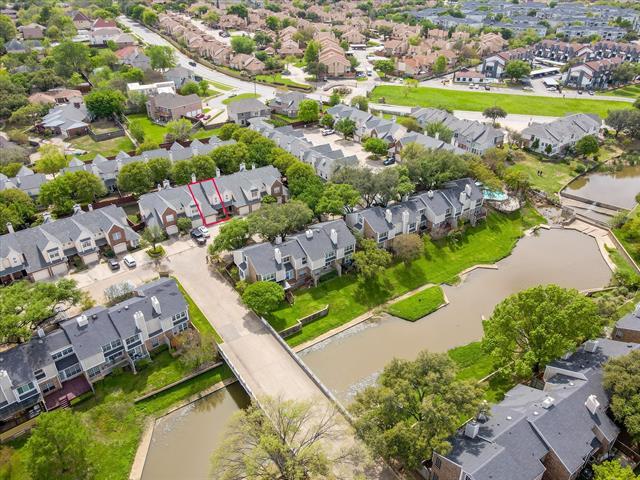 Building Photo - 2400 Southlake Ct
