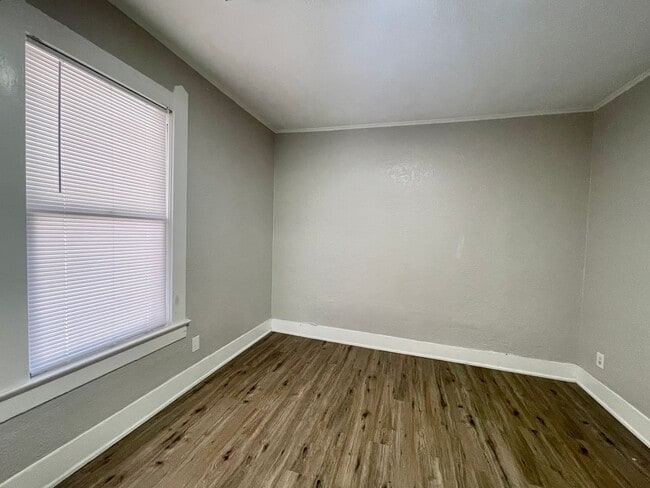 Building Photo - 1897 Harrison Ave