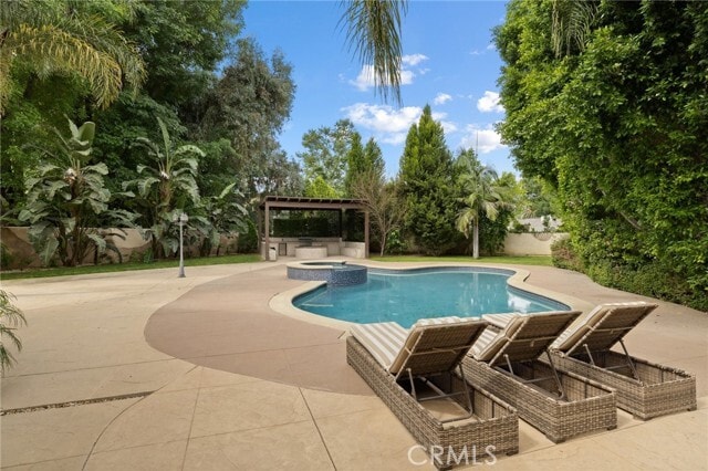 Building Photo - 5667 Lubao Ave