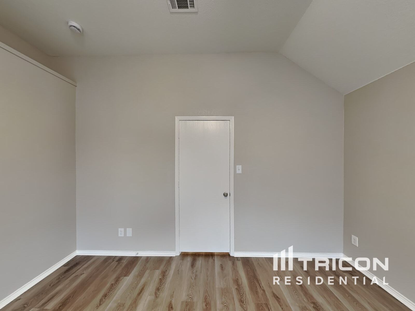 Building Photo - 5401 Creek Hill Ln