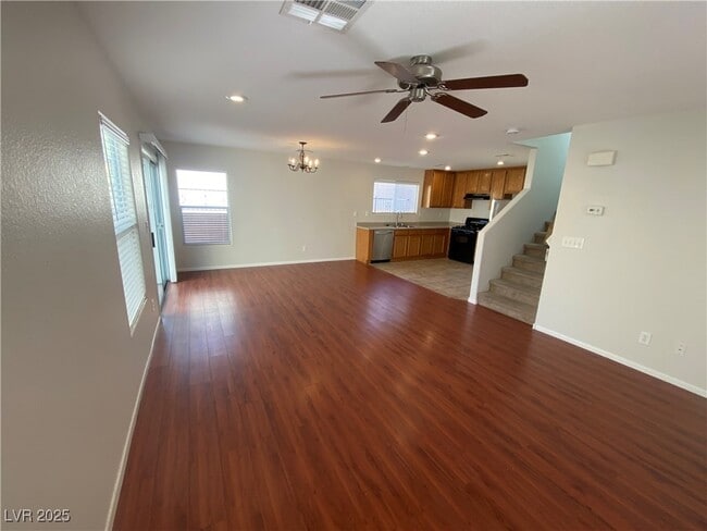 Building Photo - 578 Shewsbury Ave